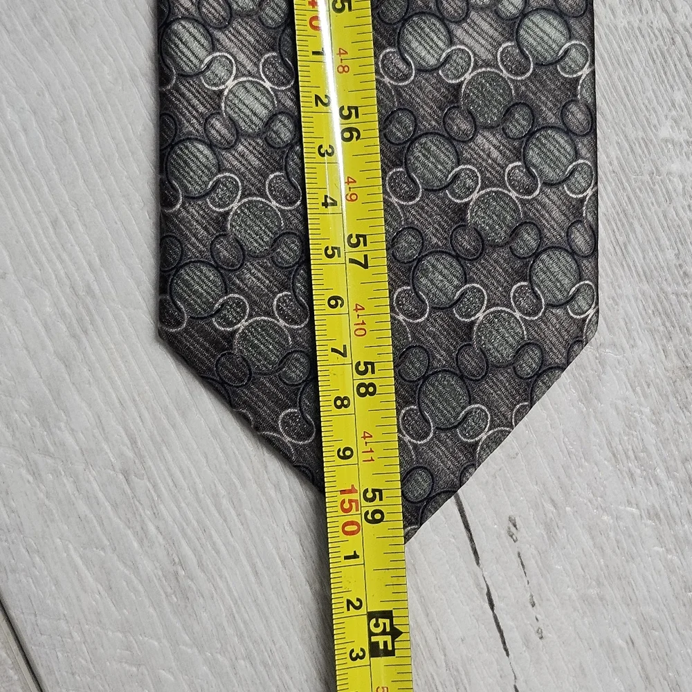 Walt Disney World Disney Resort Mickey Mouse Mens Silk Tie